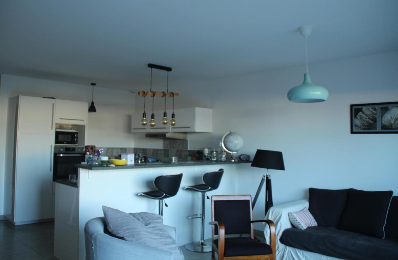 Jolie Chambre Dans Quartier Calme Eysines Exteriör bild
