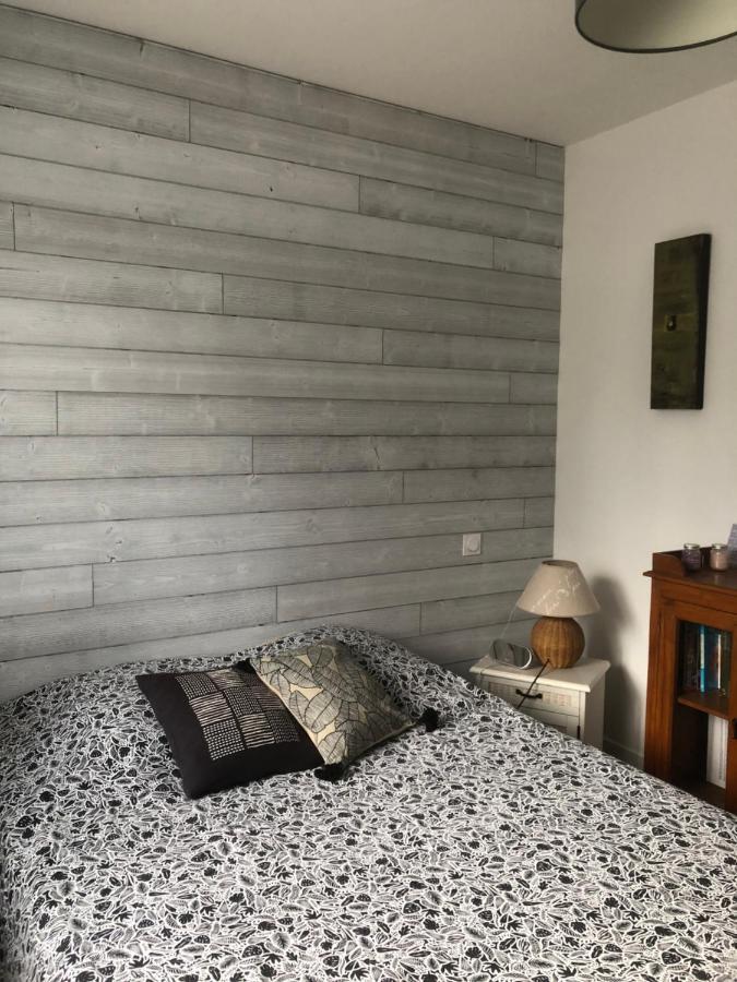 Jolie Chambre Dans Quartier Calme Eysines Exteriör bild